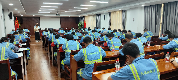 黄埔：开展驾驶员理论考试，提高环卫工人安全意识和能力水平.png